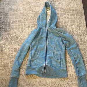 Bluey Green 2010s Lulu Lemon athletic sweater